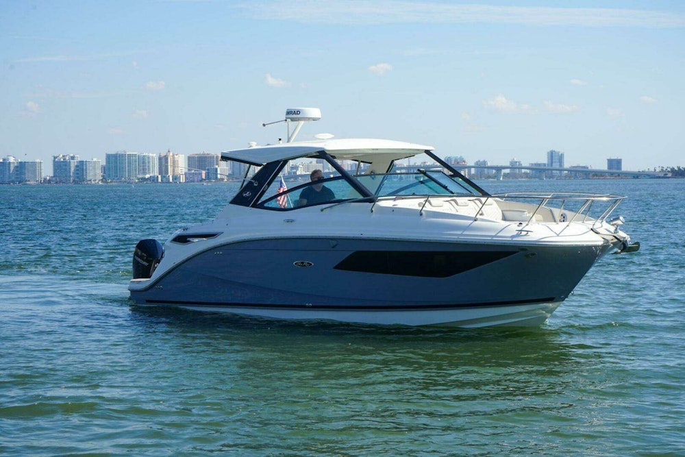 Sea Ray 320 Sundancer Outboard Yacht For Sale