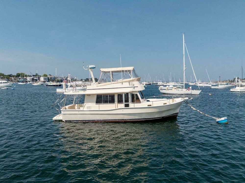 Mainship 400 Trawler Yacht For Sale