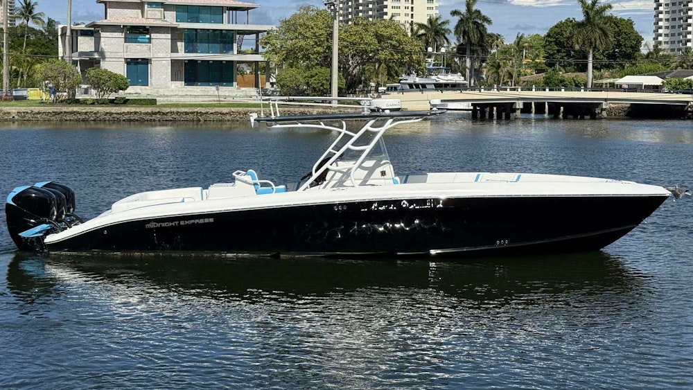 Midnight Express 37 Open Yacht For Sale