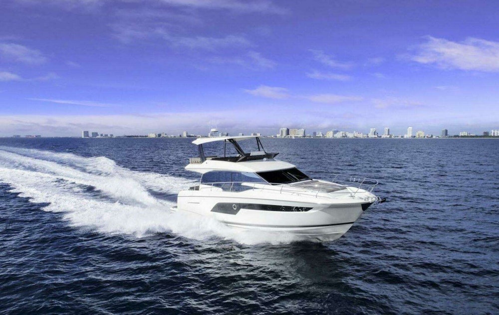 Prestige 520 Yacht For Sale