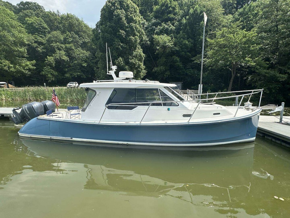 True North 34 Outboard Express Yacht For Sale