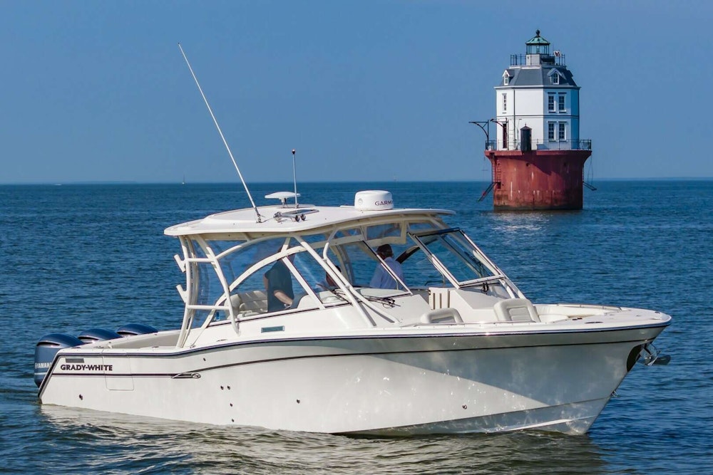 Grady-White Freedom 335 Yacht For Sale