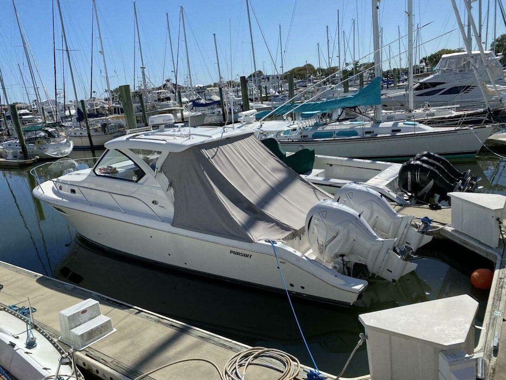 Pursuit  Yacht For Sale