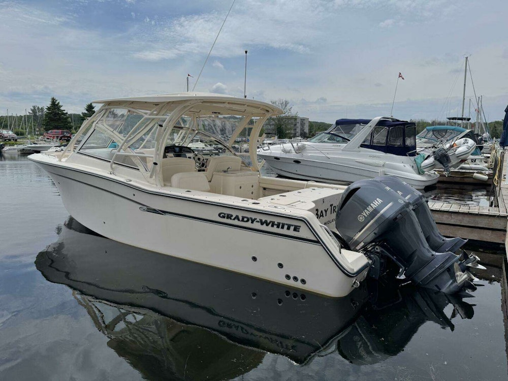 Grady-White Freedom 307 Yacht For Sale
