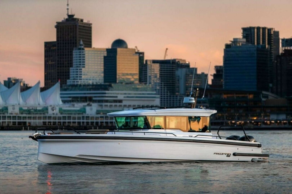 Axopar 37XC Cross Cabin Yacht For Sale