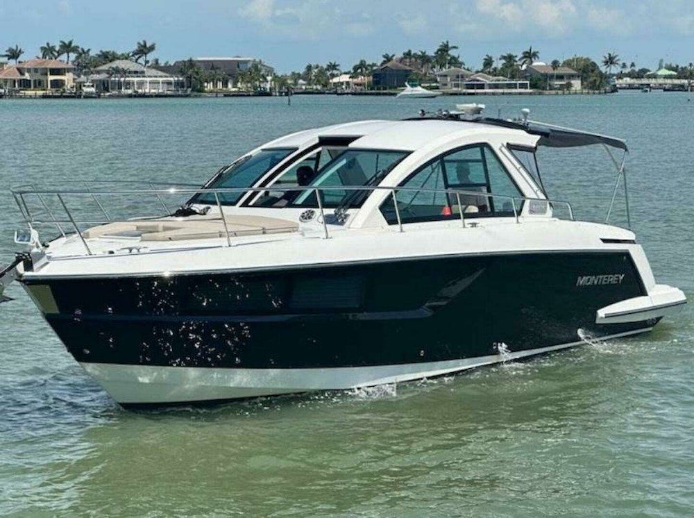 Monterey 360 Sport Coupe Yacht For Sale