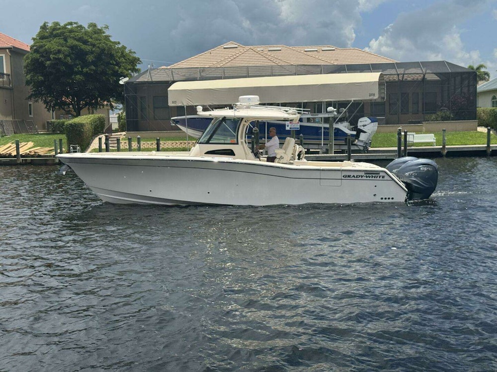 Grady-White 336 Canyon Yacht For Sale
