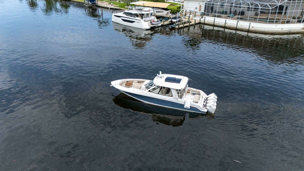 Boston Whaler 380 Realm Yacht For Sale