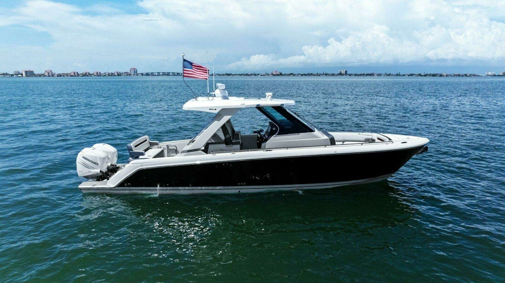 Tiara Yachts 34 Sport LS Yacht For Sale