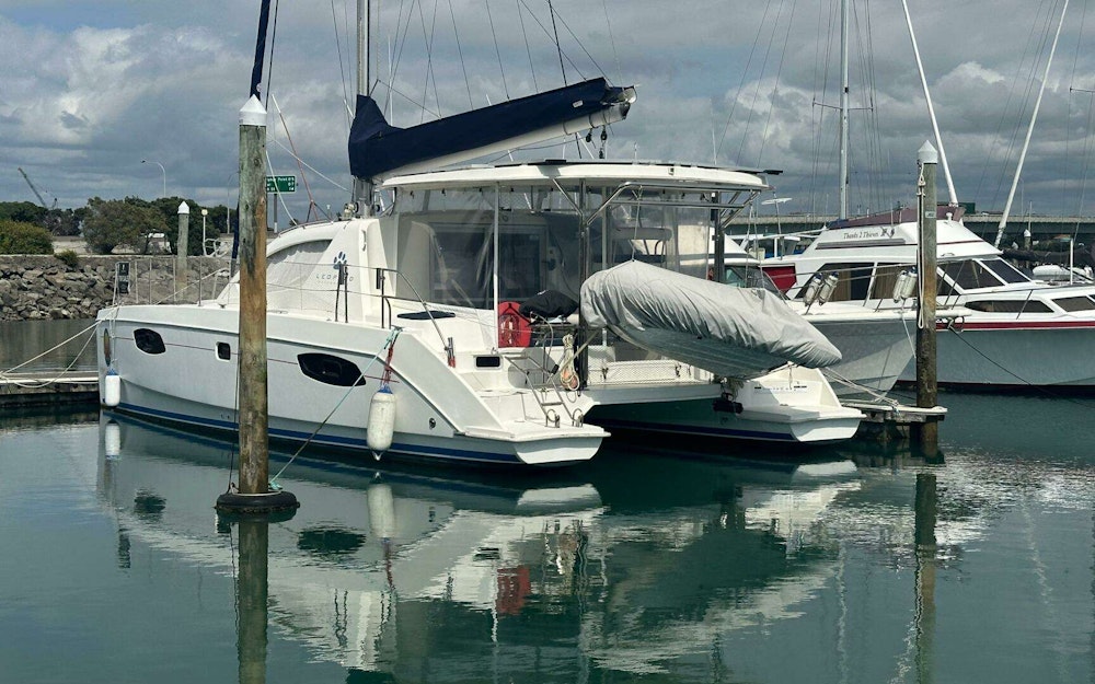 Leonard 38 Yacht For Sale