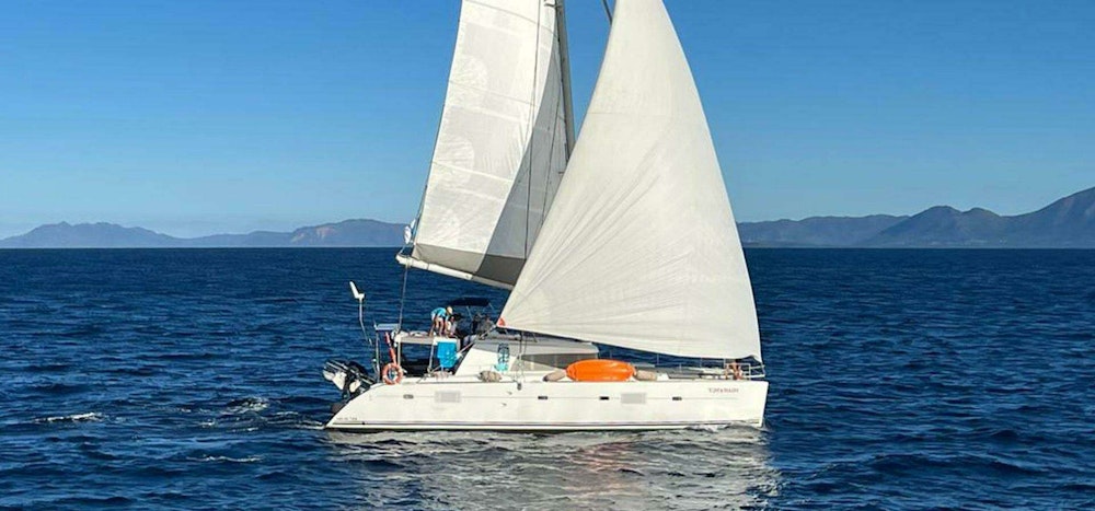 Beneteau Lagoon 500 Yacht For Sale