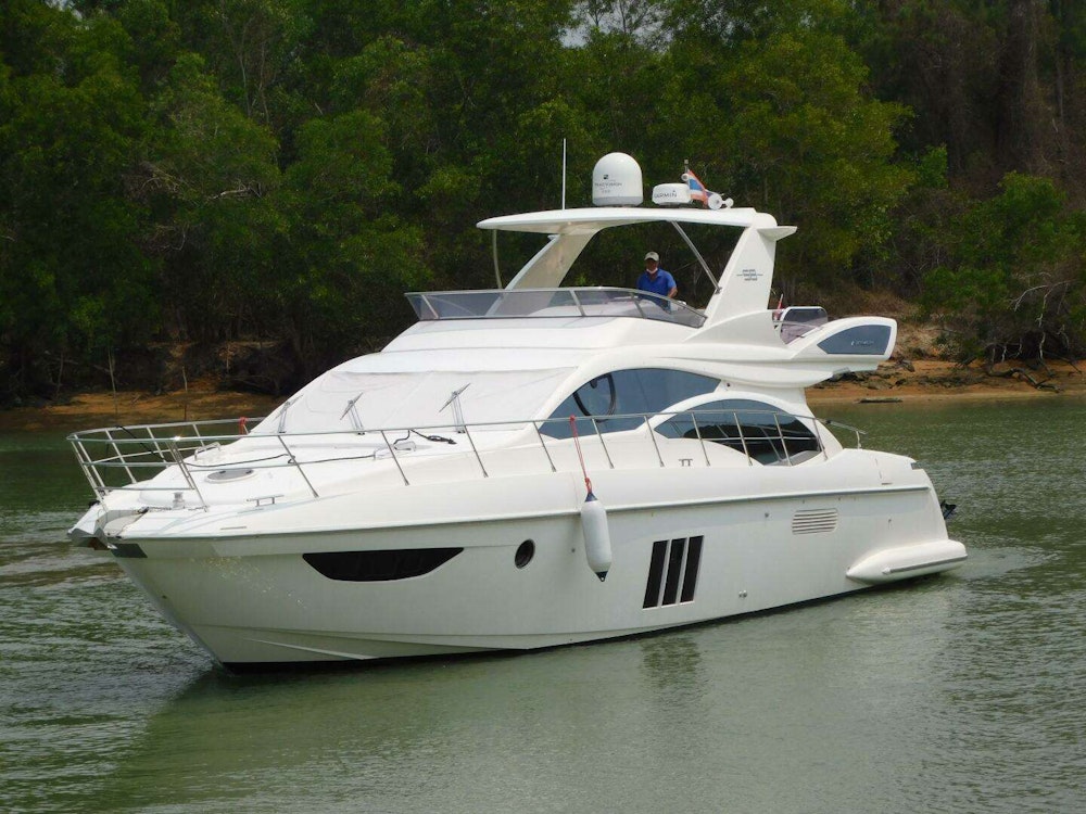 Azimut 58 Fly Yacht For Sale