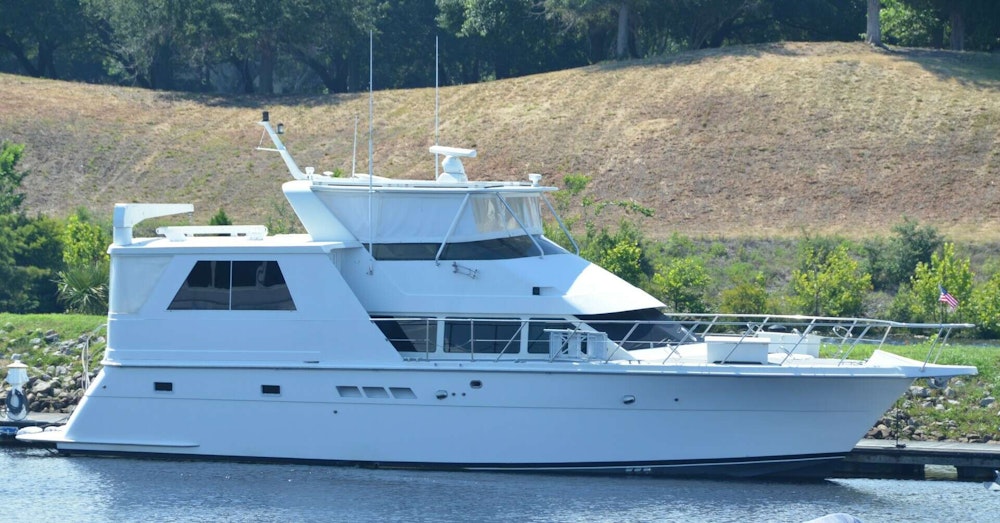 Hatteras 52 Sportdeck Yacht For Sale