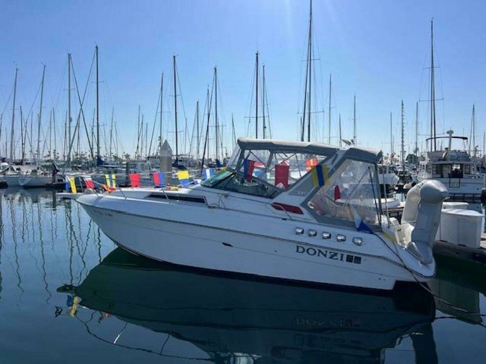 Donzi 30 Yacht For Sale