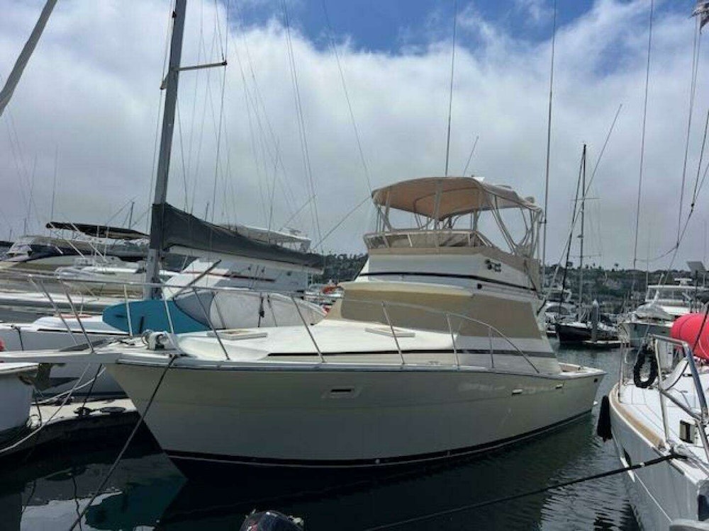 Viking 35 Flybridge Yacht For Sale