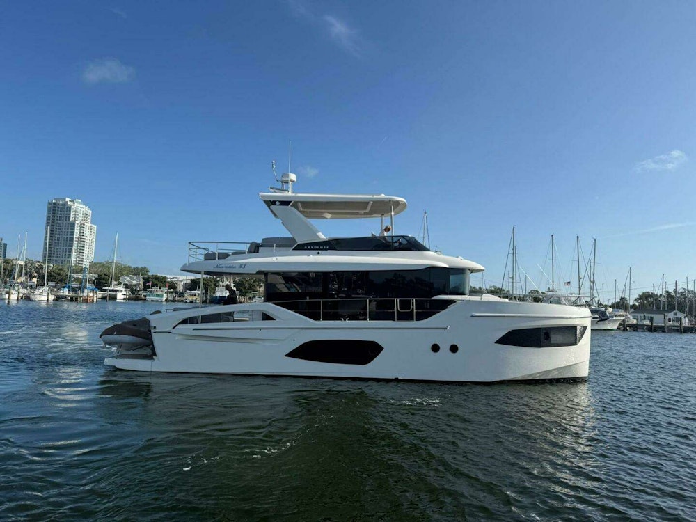 Absolute Navetta 53 Yacht For Sale