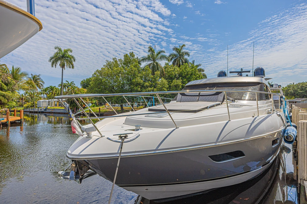 Riviera 6000 Motor Yacht Yacht For Sale
