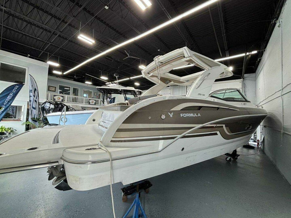 Formula 350 CBR Yacht For Sale