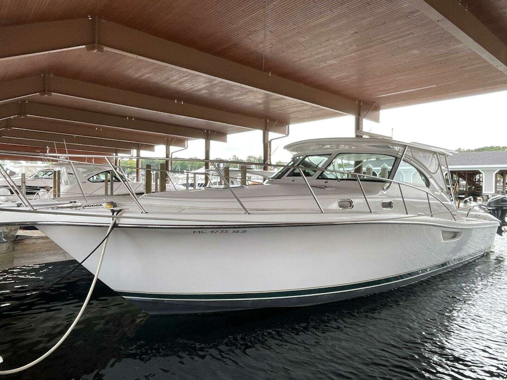 Pursuit  Yacht For Sale