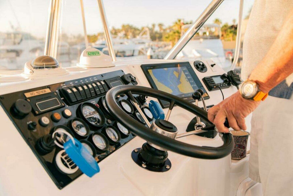 Riviera 40 Flybridge Yacht For Sale
