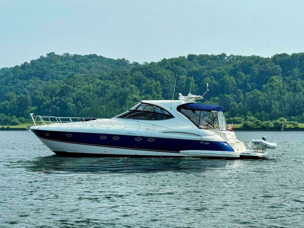 Cruisers Yachts 540 Express Yacht For Sale