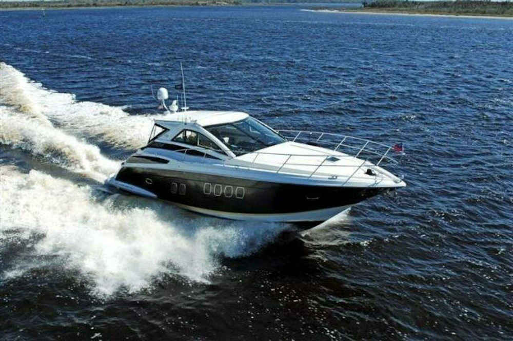 Regal 5260 Sport Coupe Yacht For Sale