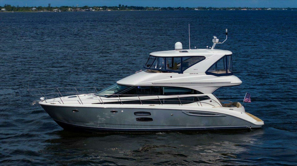 Meridian 441 Sedan Yacht For Sale