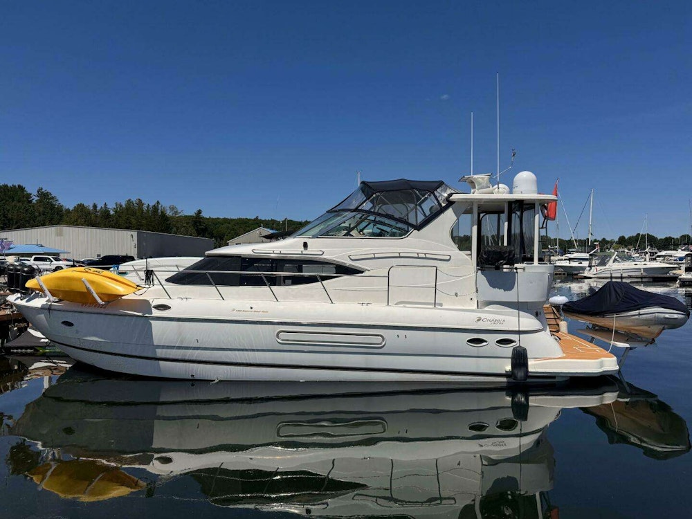 Cruisers Yachts 4450 Express Motor Yacht Yacht For Sale