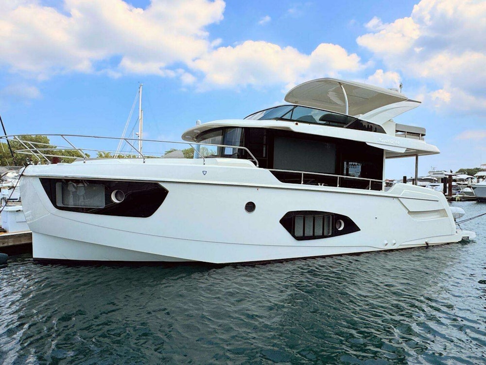 Absolute 48 Navetta Yacht For Sale
