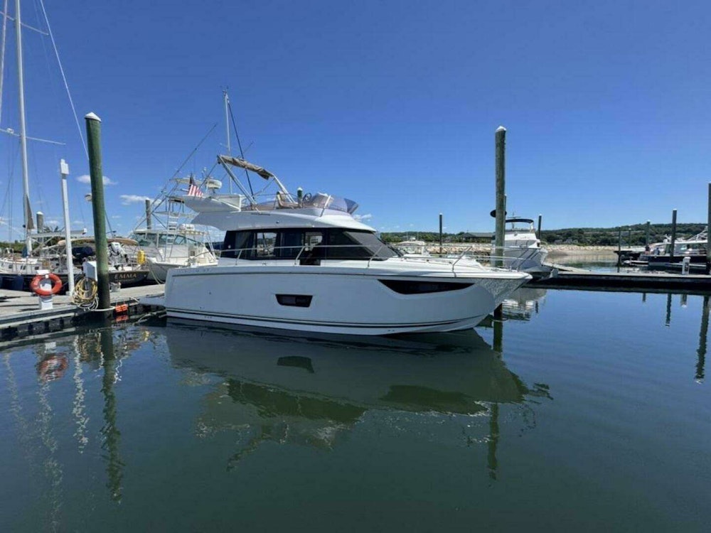 Jeanneau  Yacht For Sale