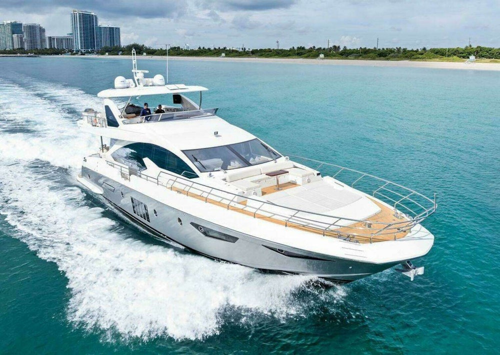 Azimut Flybridge Yacht For Sale