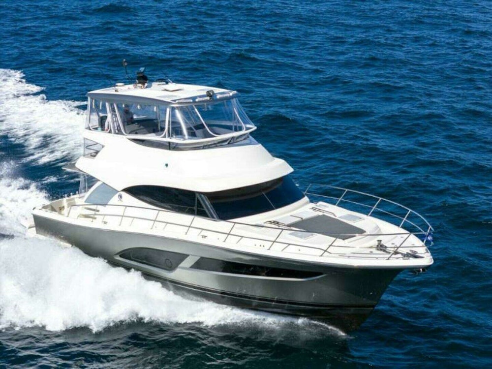 Riviera 46 Sports Motor Yacht Yacht For Sale