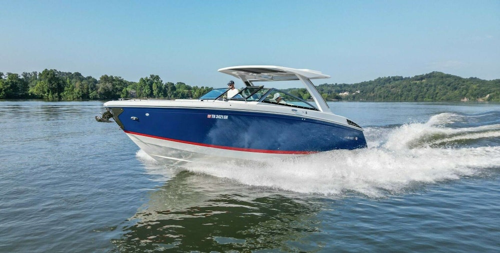 Cobalt R33 Yacht For Sale