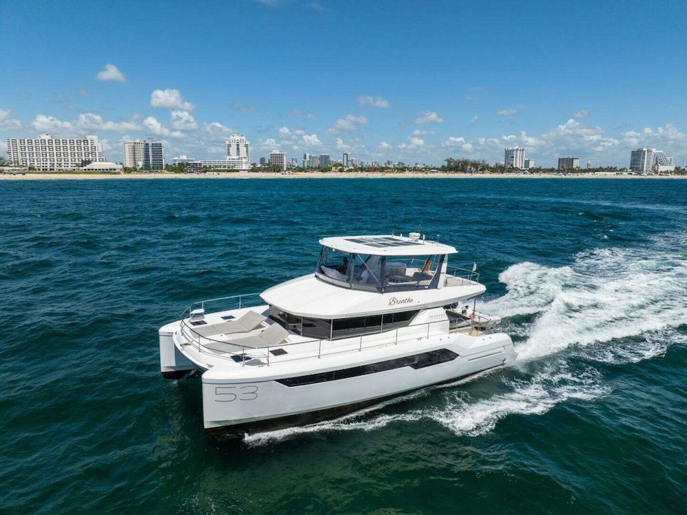 Robertson & Caine Leopard 53PC Yacht For Sale