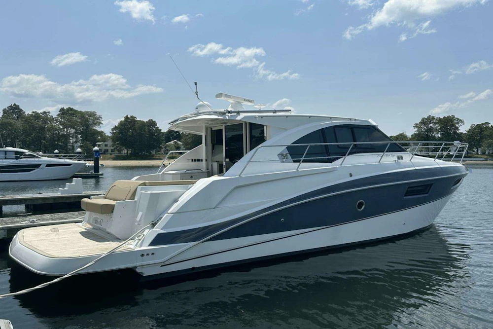 Cruisers Yachts Cantius Yacht For Sale