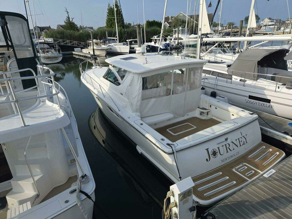 Tiara Yachts 3800 Express Yacht For Sale