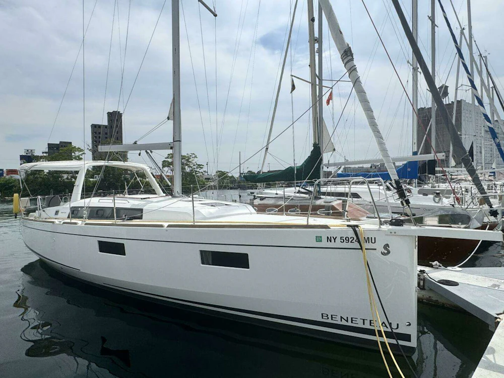 Beneteau Oceanis 38.1 Yacht For Sale