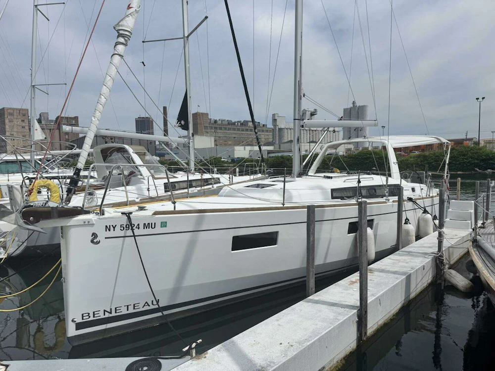 Beneteau Oceanis 38.1 Yacht For Sale