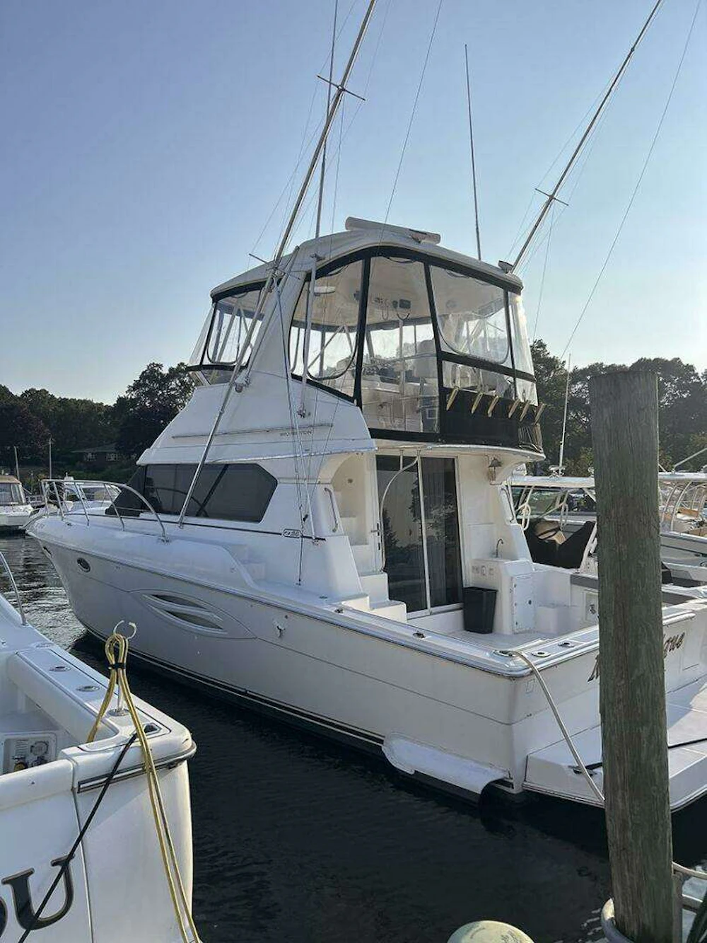 Silverton 42 Convertible Yacht For Sale