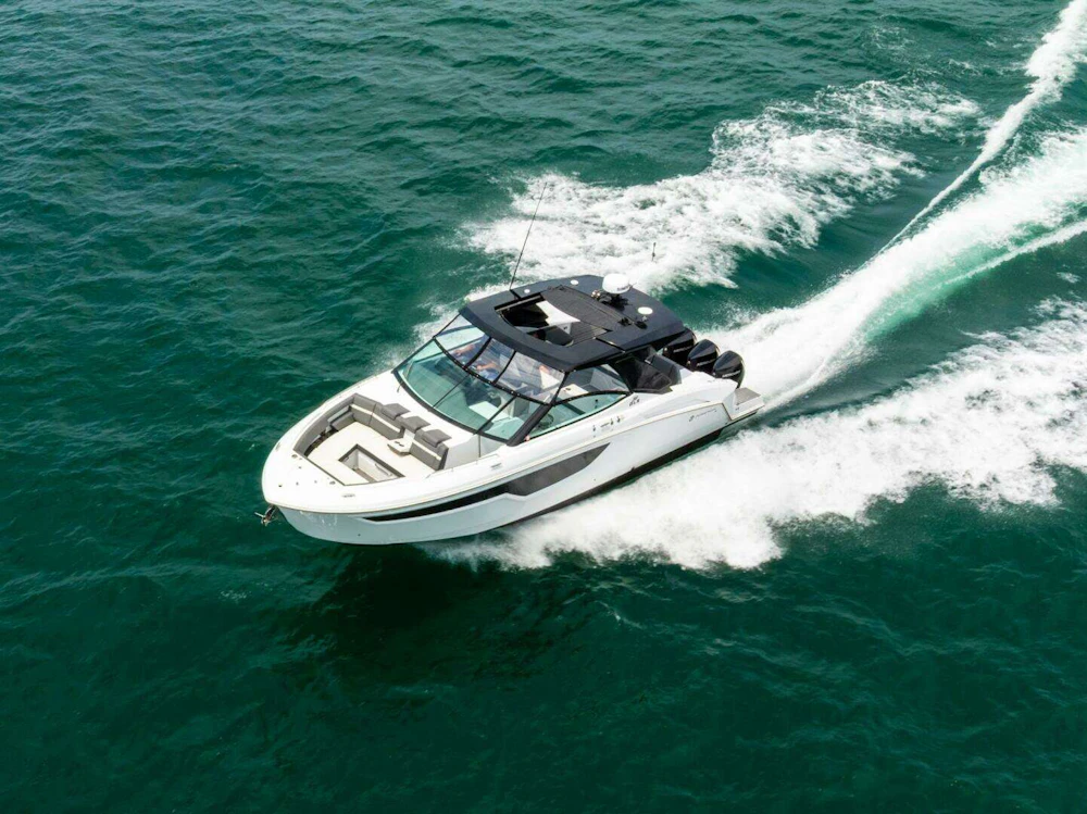 Cruisers Yachts  Yacht For Sale