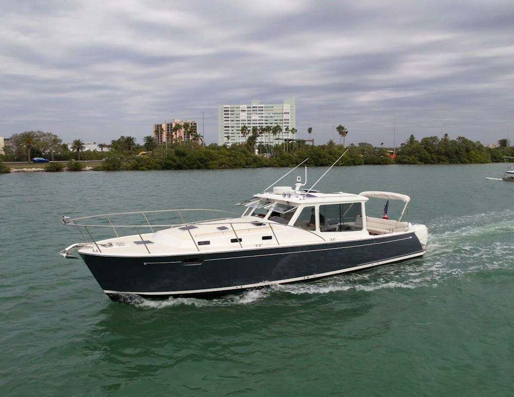 MJM 43z Yacht For Sale