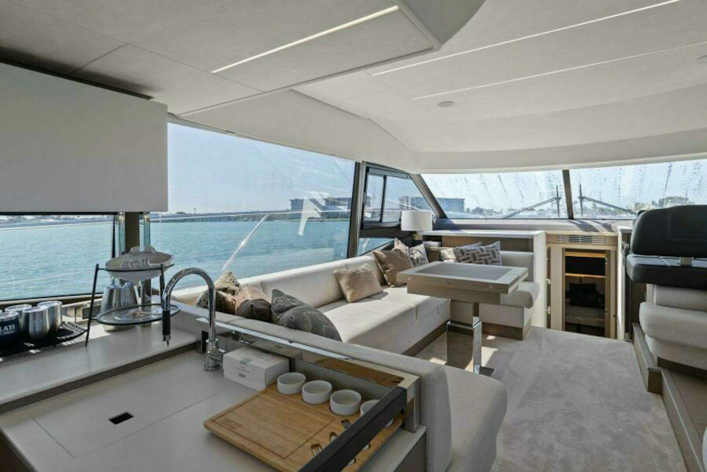 Prestige 590 Flybridge Yacht For Sale