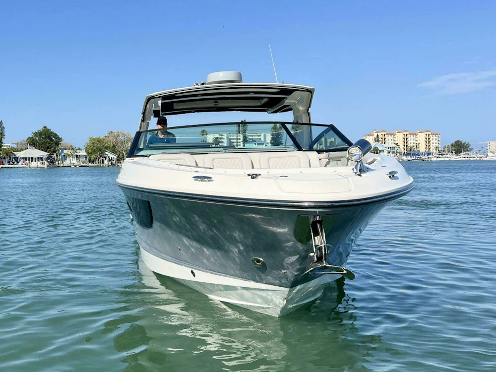 Sea Ray SLX 400 OB Yacht For Sale