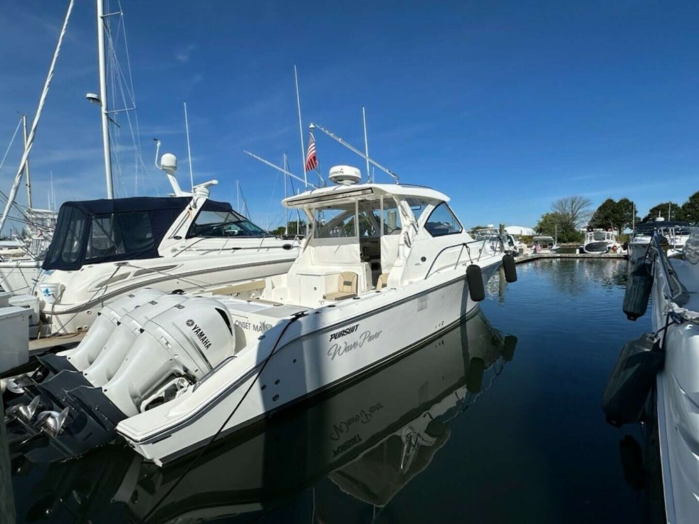 Pursuit 355 OS Yacht For Sale