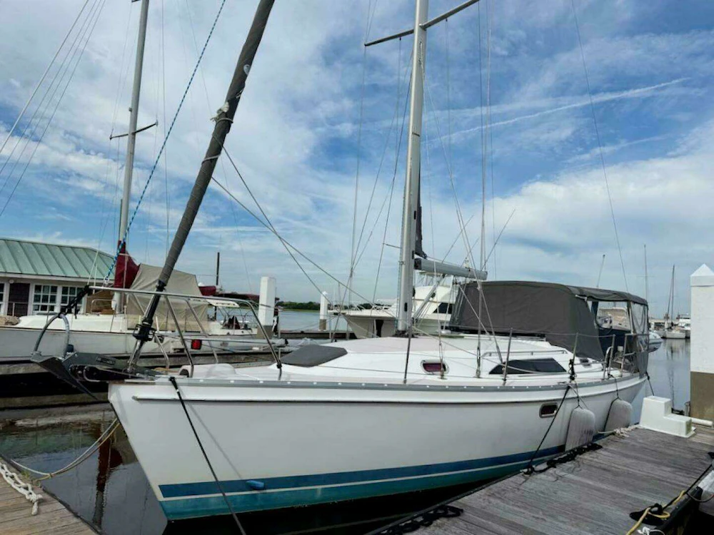 Catalina 355 Yacht For Sale