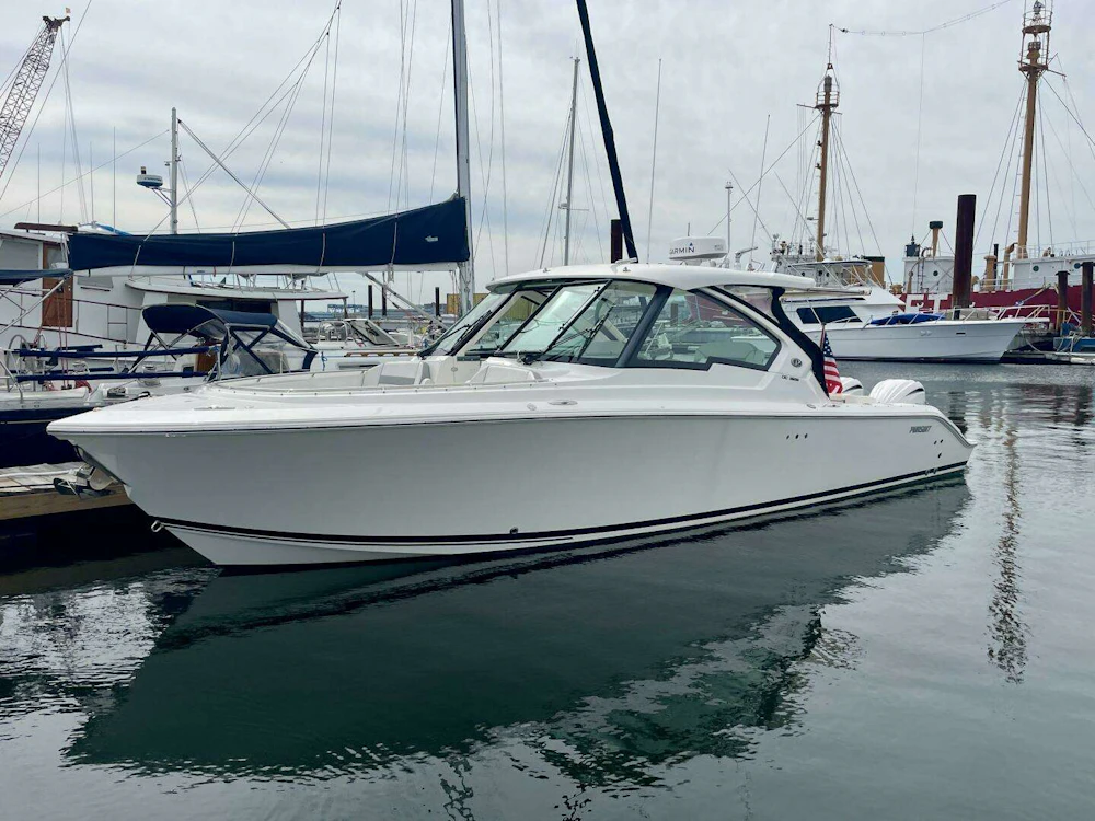 Pursuit DC 326 Yacht For Sale