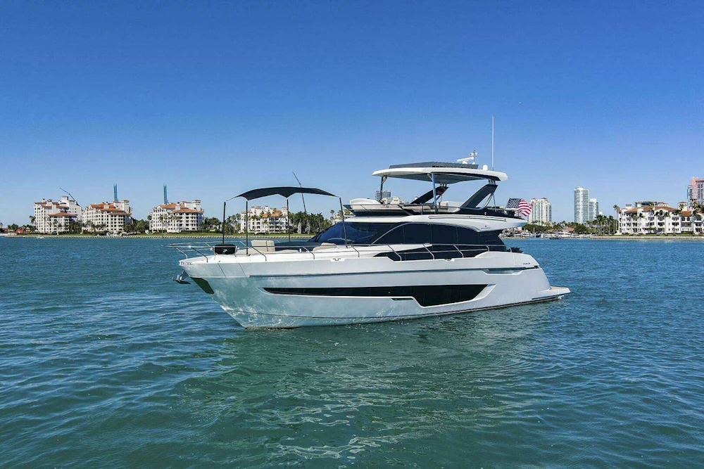 Fairline Squadron 68 Yacht For Sale