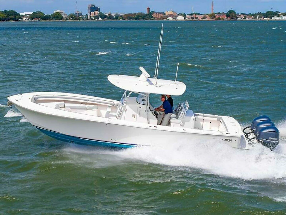 Regulator 34 FS Yacht For Sale