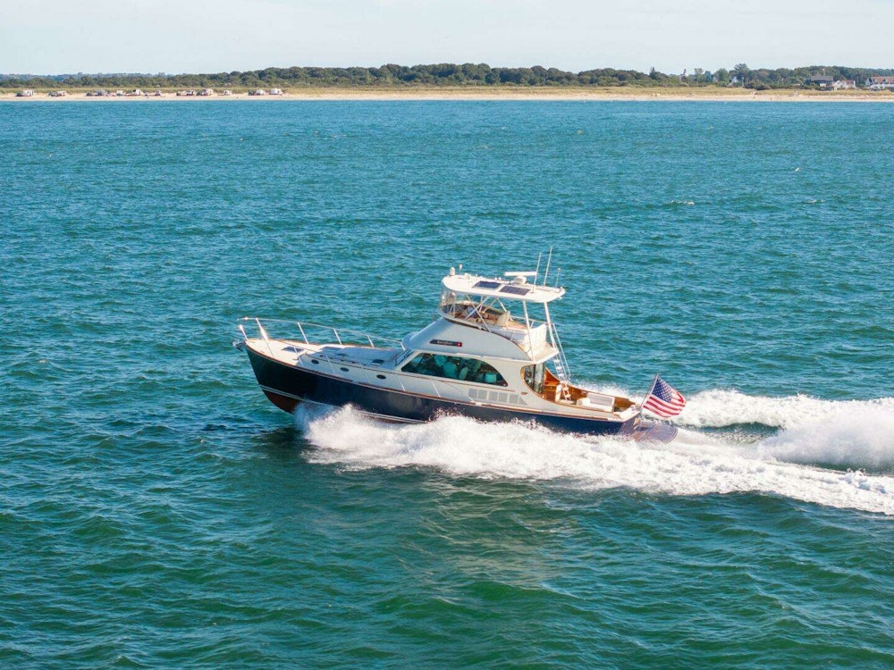 Hinckley Talaria 48 Flybridge Yacht For Sale