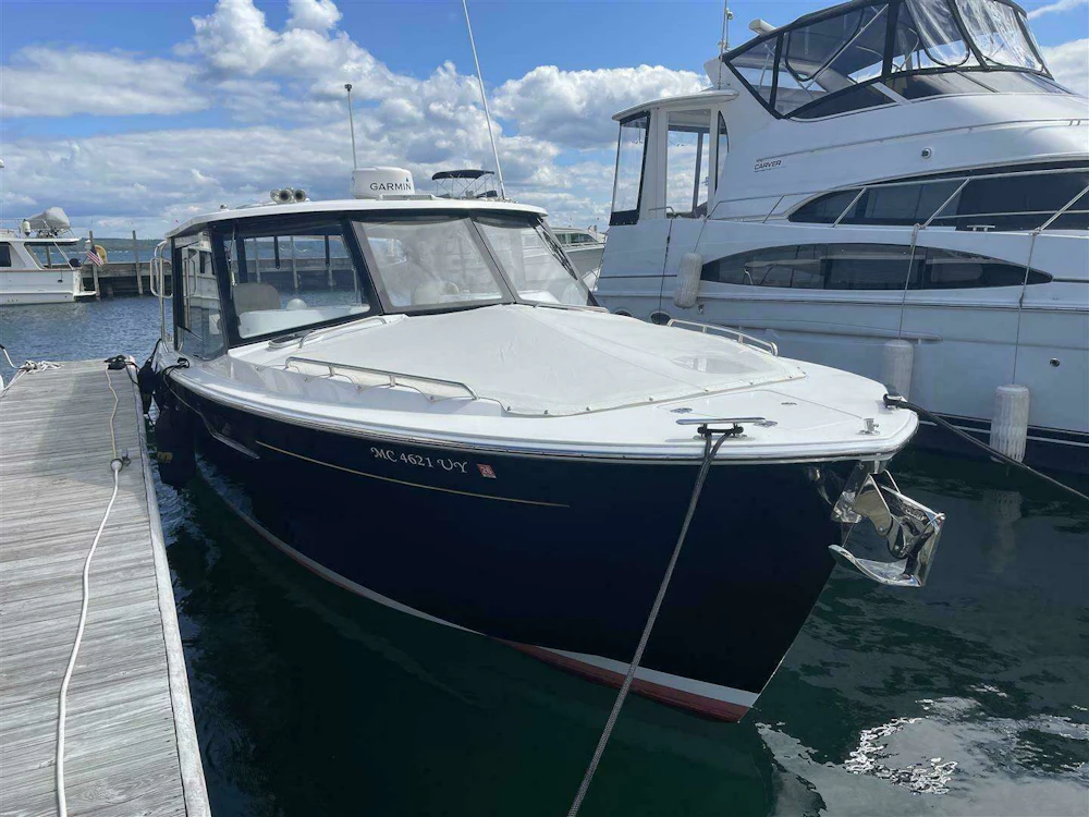 MJM 3 Yacht For Sale